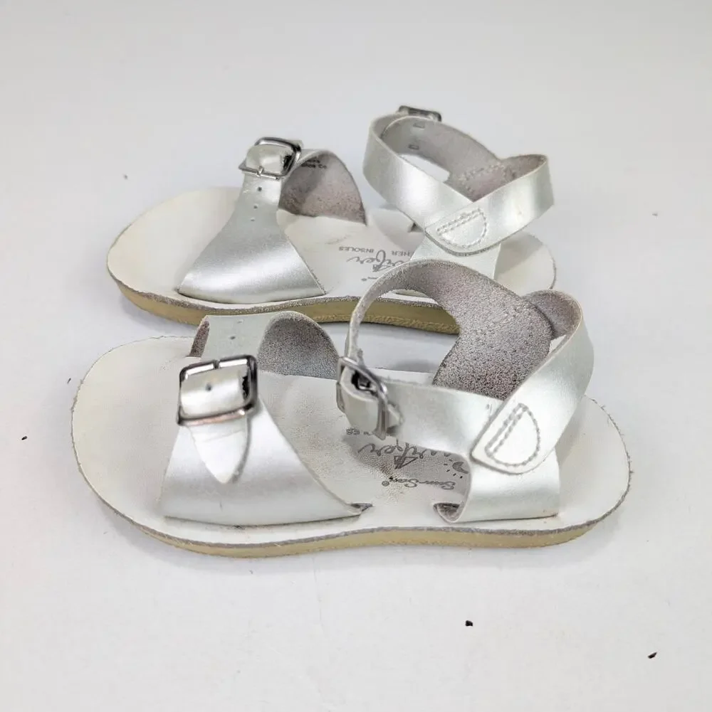 San-Sun Saltwater Surfer Silver Sandals - Toddler Girl's size 8